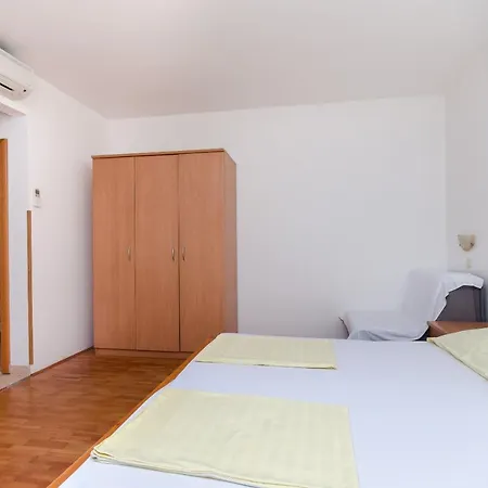 Apartament Josip S *