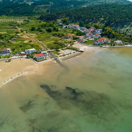 Josip S Apartman Lopar